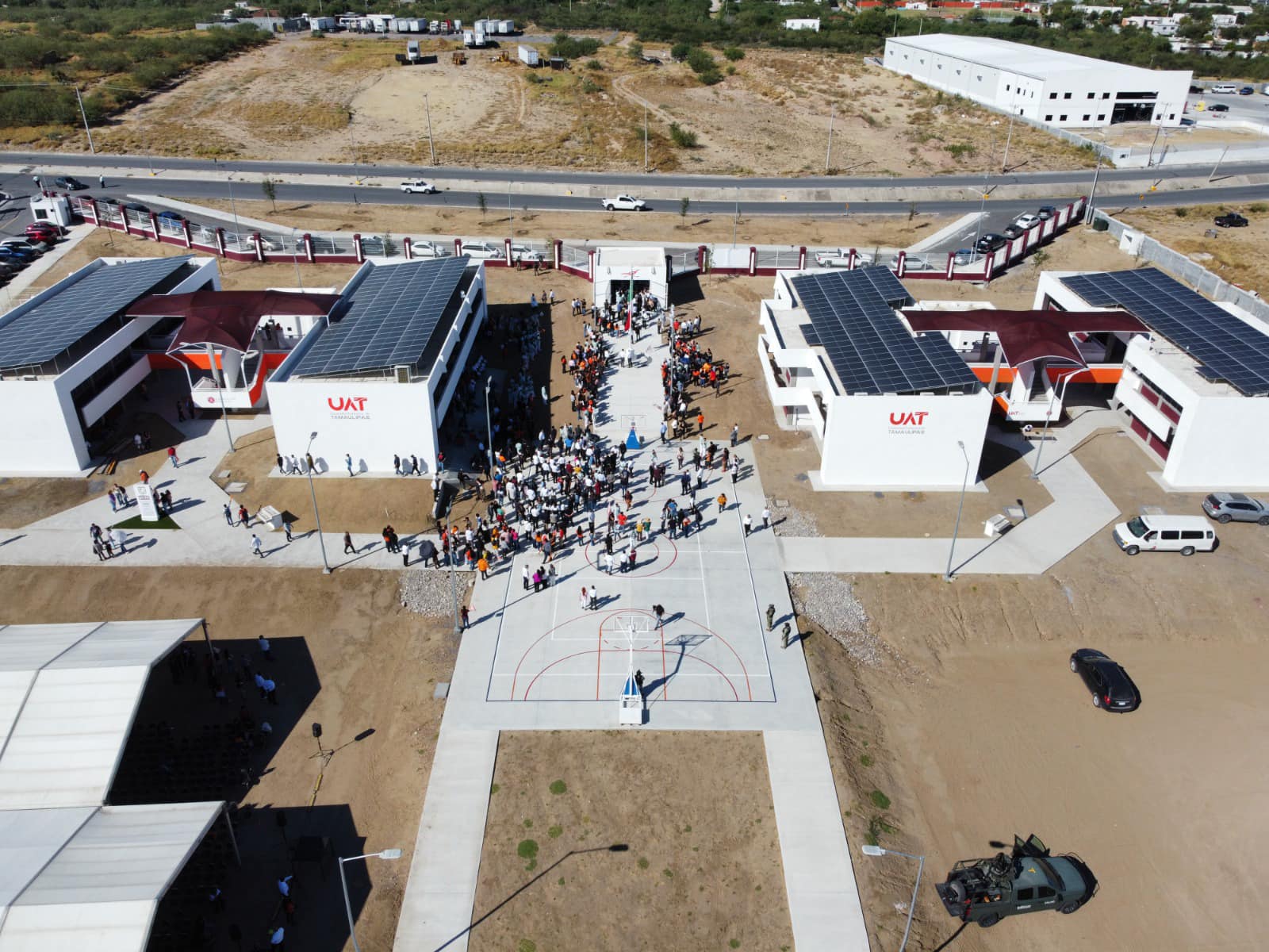 Inauguran nueva preparatoria de la UAT en Nuevo Laredo - Elefante Blanco