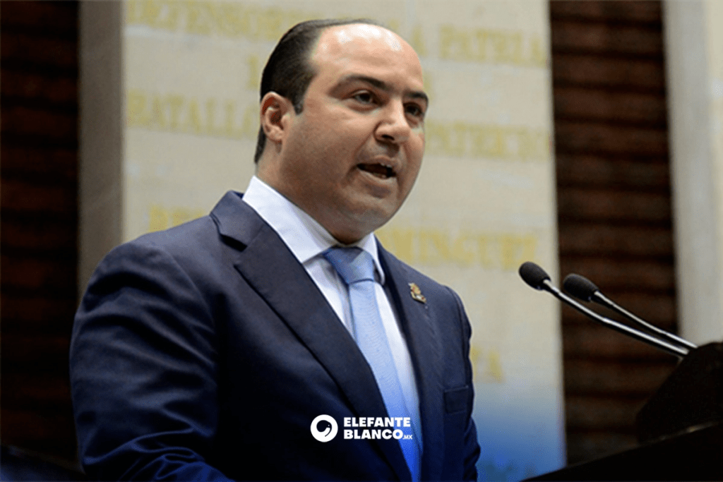 Vinculan a proceso a exfuncionarios del gabinete de Cabeza de Vaca